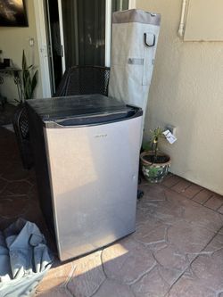 Whirlpool Mini Refrigerator Stainless Steel