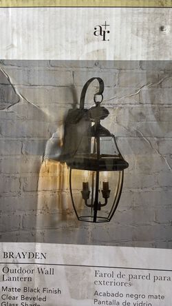 Allen & Roth Brayden Outdoor Wall Lantern Matte Black
