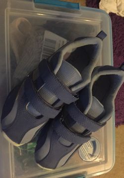 Girls size 3 TCP tennis shoes