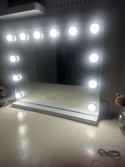 Vanity mirror
