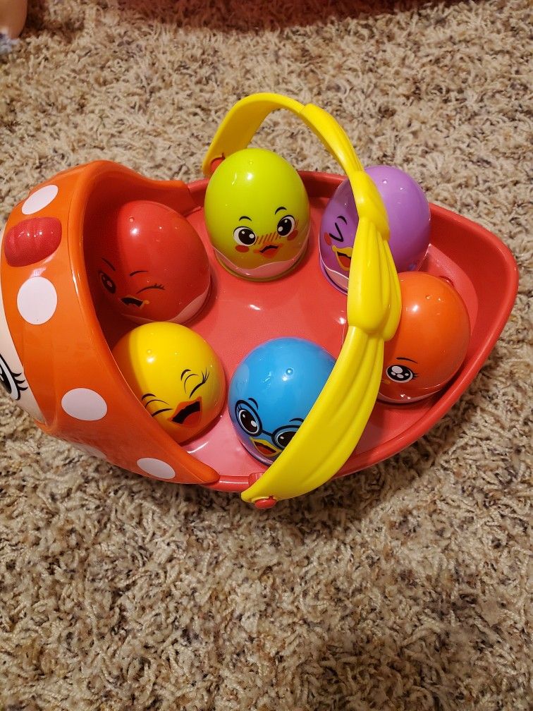 Eggs that Sing Songs And Make Noise