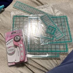 Quilting Ruler Set Of 7 W/ Rotary Cutter 