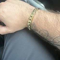 Cuban Link Bracelet 