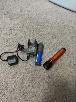 Streamlight with Extra Battery and Charger