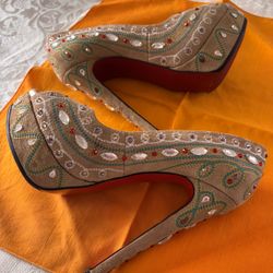 Christian. Louboutin  High Heels. Shoe Preowned Size 36  Good Condition For Sale