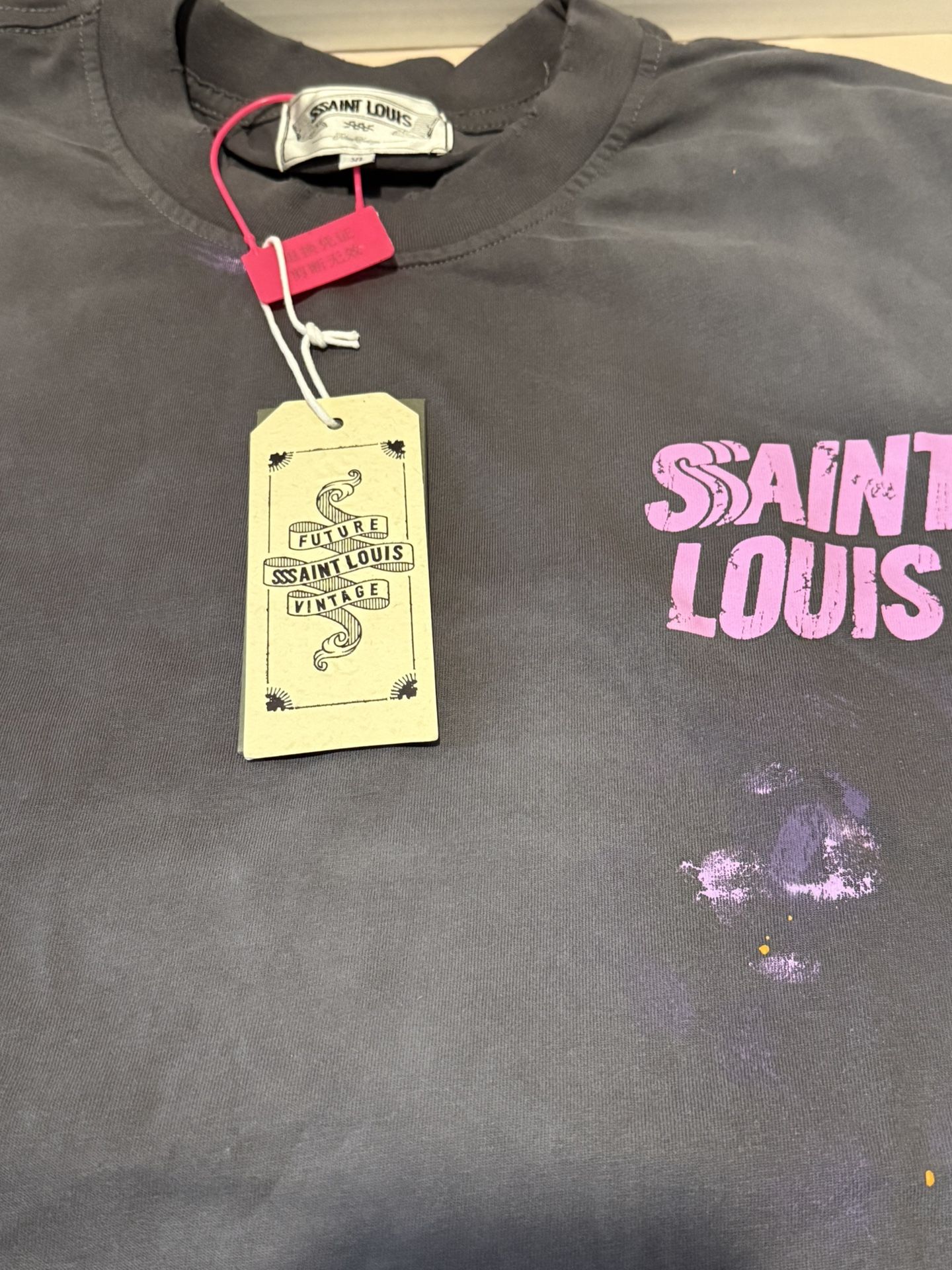 Saint Louis “Future Vintage” Graphic Tee – XL – Streetwear – Distressed Print