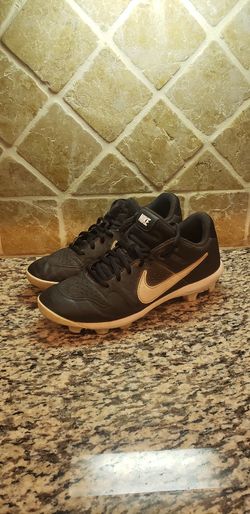 Nike softball/baseball cleats 5Y