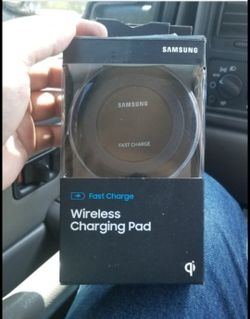 SAMSUNG WIRELESS CHARGER 