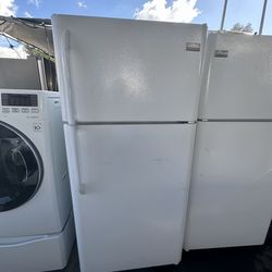 White Frigidaire Apt Size Fridge We Deliver And Install🚚
