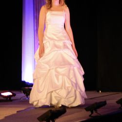 David’s Bridal Spaghetti Strap Layered A-Line Ruffle Wedding Dress with separate Crinoline Underskirt slip