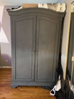 LARGE 3 Armoire 3 SHELF 3 DRAWER MIRROR DOOR