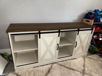 Entertainment center (Great condition)