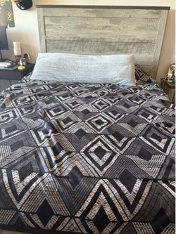 Queen Size Bed