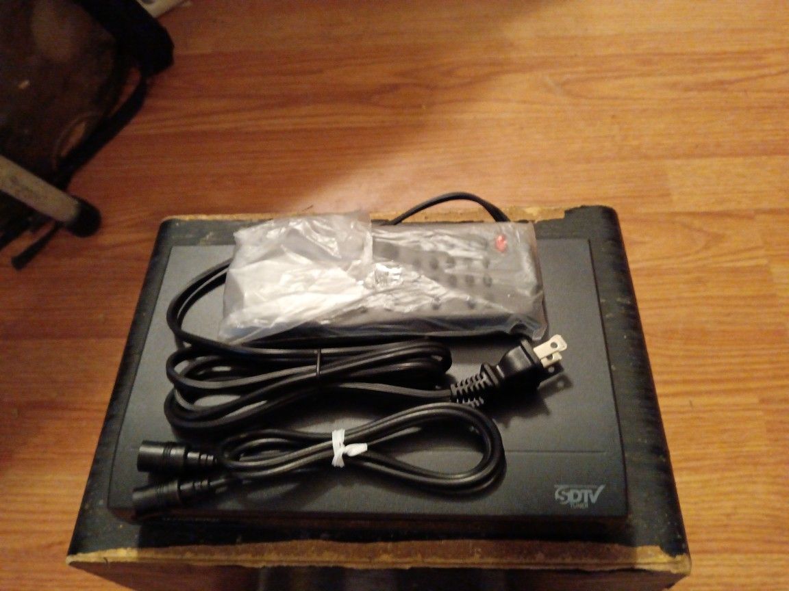 Magnavox(dtv to analog converter box+rem.)