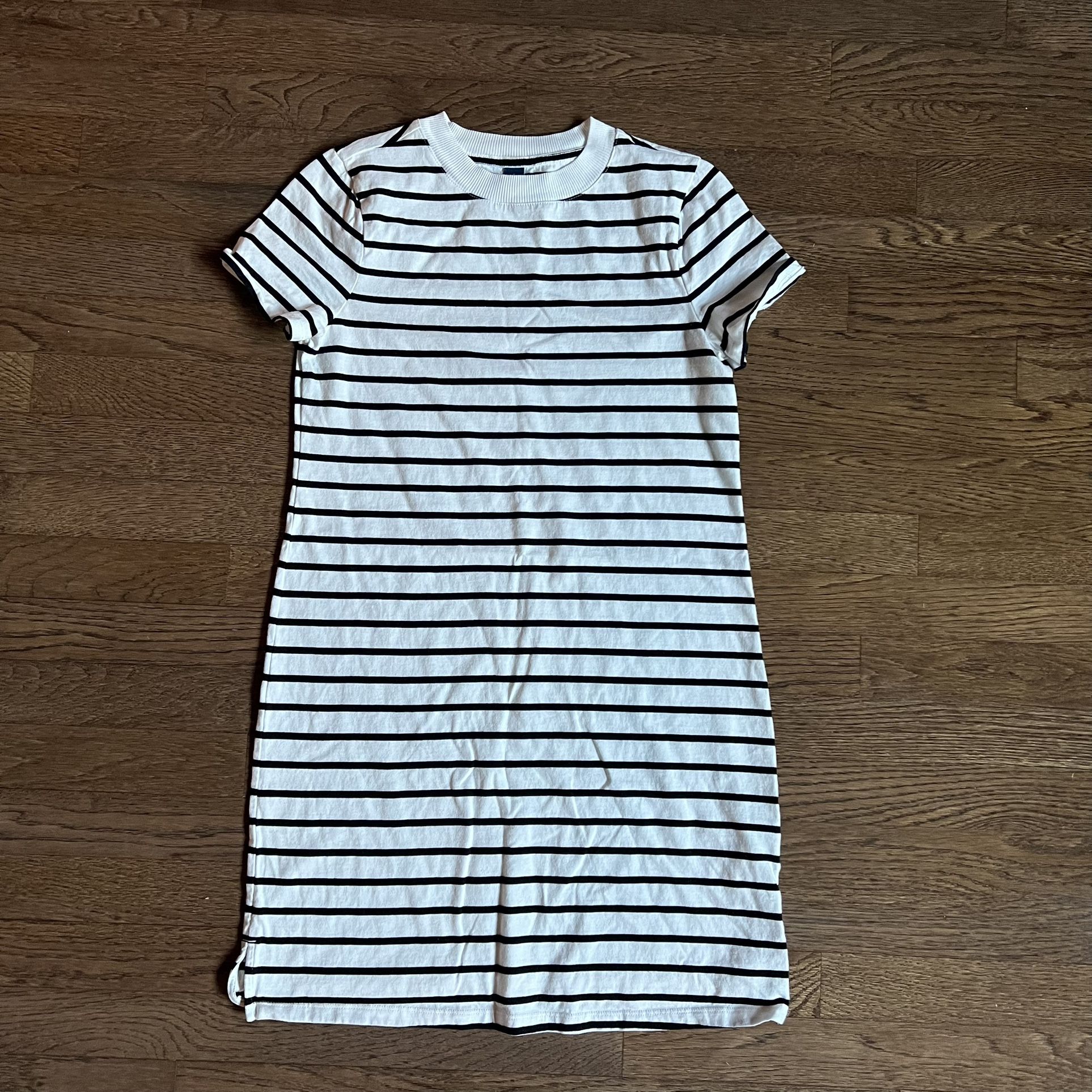 Old Navy T-Shirt Dress