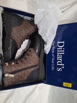 MK womans boots NEW