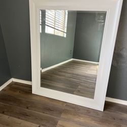 White Mirror 