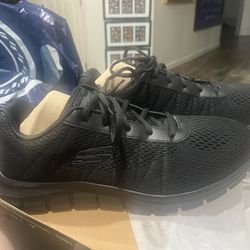 Skechers Men’s Shoes Size 13 Wide