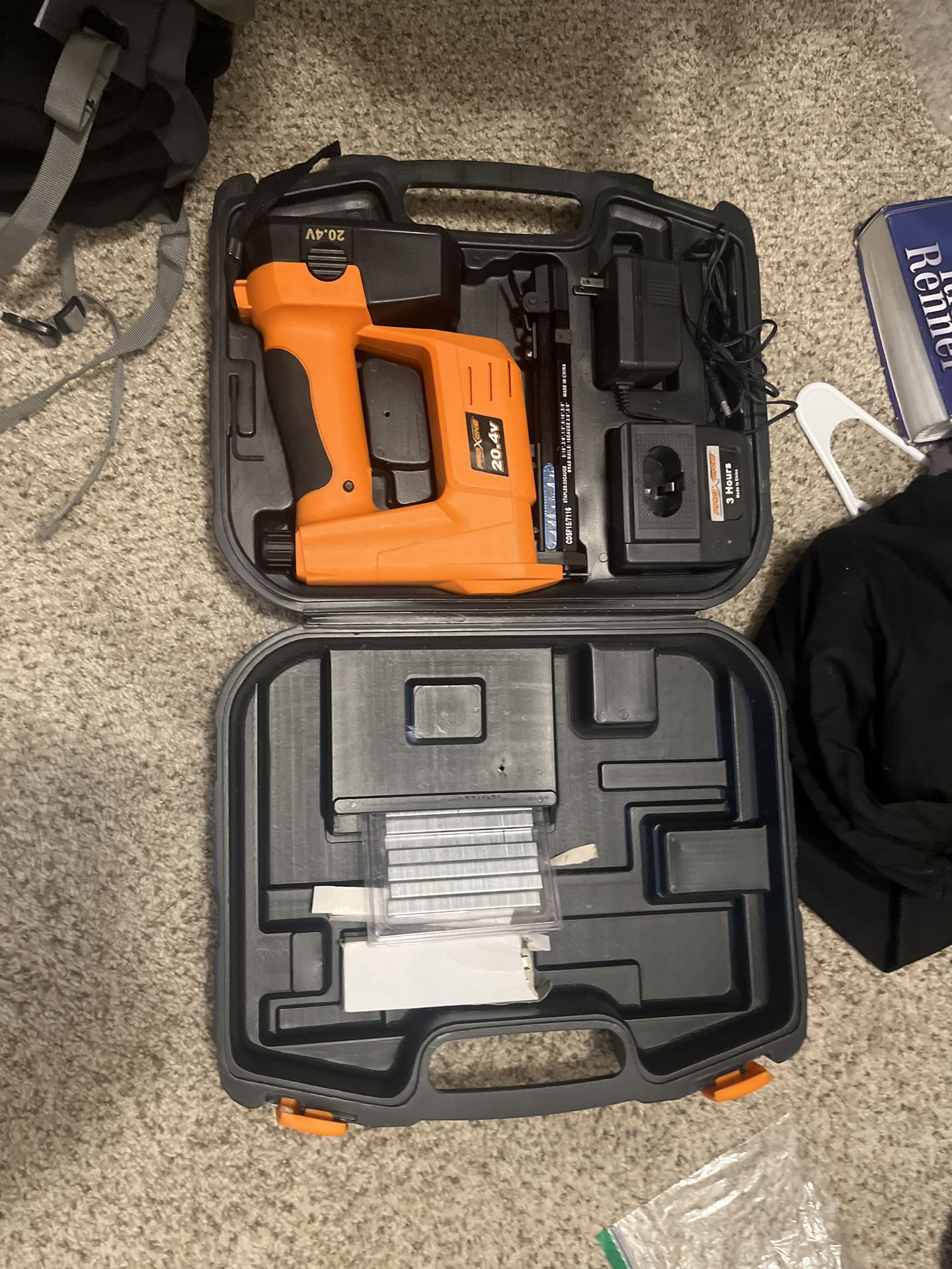 Cordless staple gun brand new