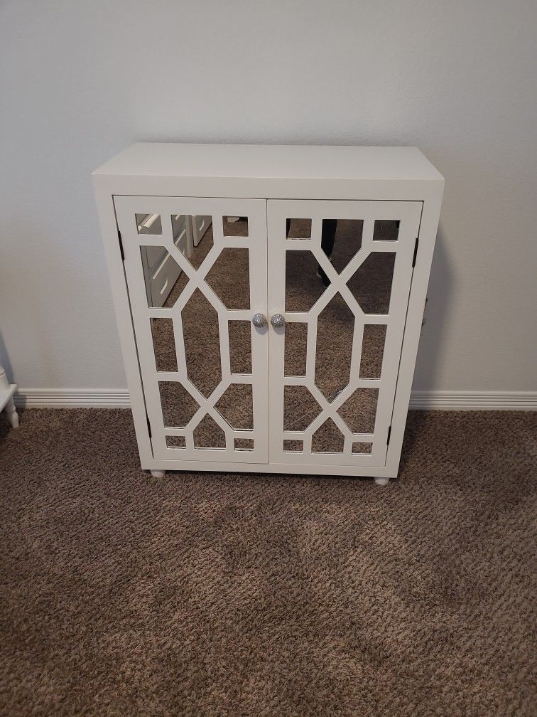 Side Table. Entry Table