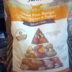 WHOLE EARTH FARMS DRY DOG FOOD $20