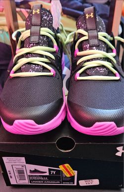 Underarmor size 7