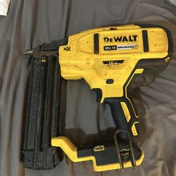 Nail Gun De Walt 