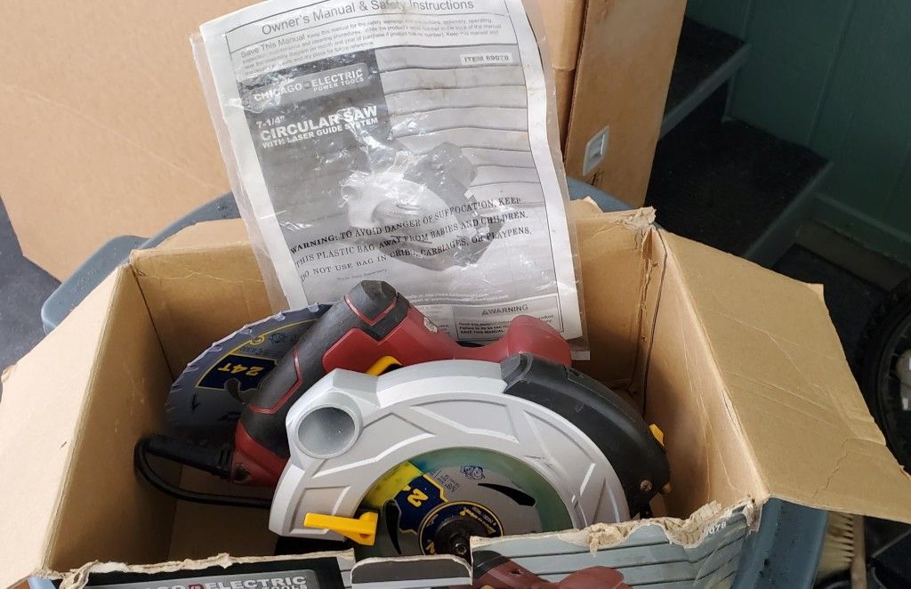 Circular Saw (Corded)