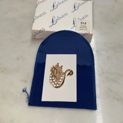 Princess House Crystal Swan Pin 