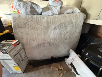 Queen Mattress & Box Spring
