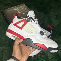 Jordan 4s
