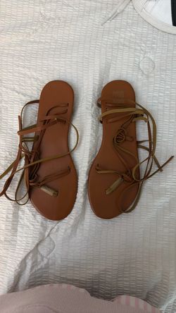 Sandals/sandalias
