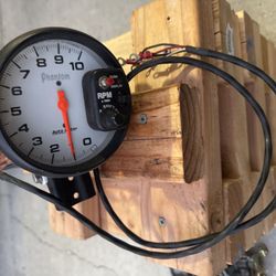 10,000 RPM Phantom Tachometer