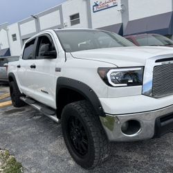 2013 Toyota Tundra Crewmax 