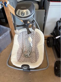 Baby swing like new