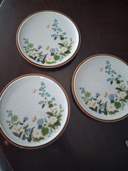 Vintage Mikasa C9054 Natural Beauty Petit Fleur Side plates