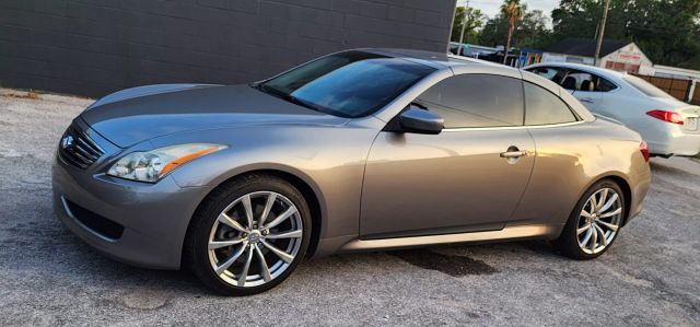 2009 INFINITI G