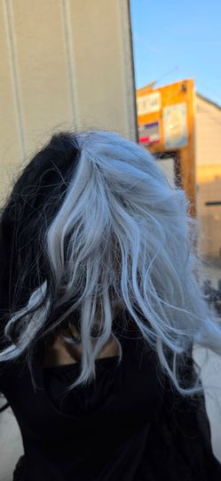 Wig two tone