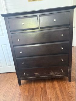 Raymour & Flanigan dresser