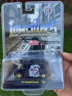 Chasser M2 Machines Lowriders 1971 Chevrolet Van G10 MiJo Exclusive