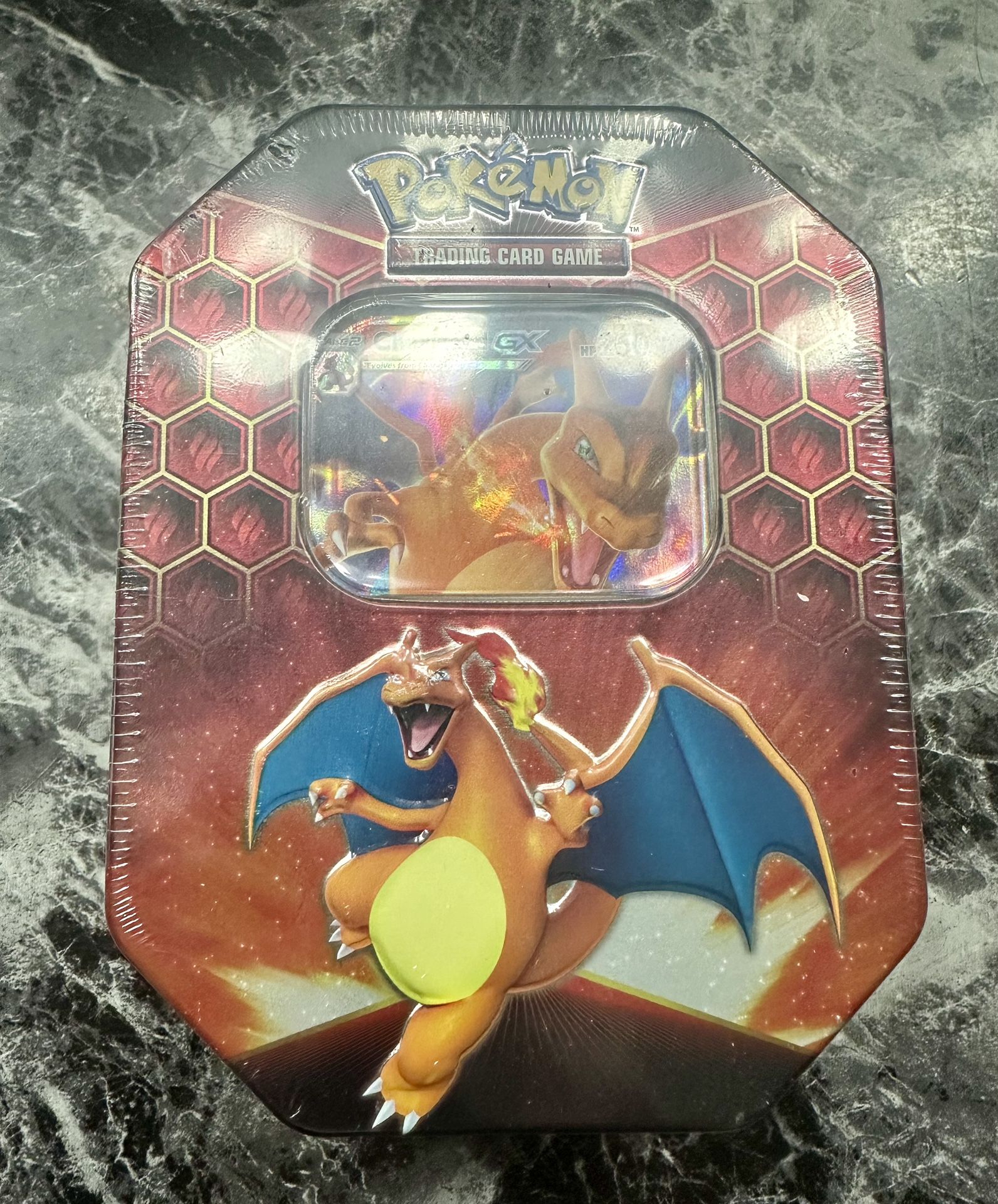 Pokemon Hidden Fates Charizard Tin