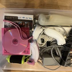 Nintendo Wii 3 Controllers And 9 Games 