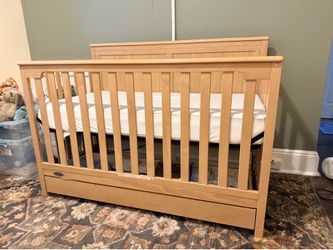 Graco Hadley 5-in-1 Convertible Crib with Drawer – Driftwood – Like New