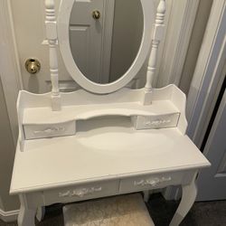 Vanity Table Set, Makeup Dressing Table Set with Oval Mirror, Bedroom Vanity Set w/Cushioned Stool 