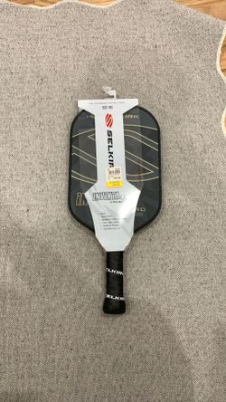 Selkirk Invikta Vanguard Pickleball Paddle