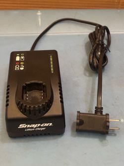 Snap-on Tools  14.4 V Battery Charger