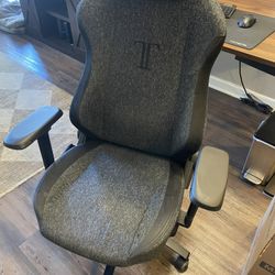 Secret Lab Titan XL Gaming Chair