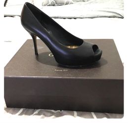 Authentic Peep Toe Gucci Pumps