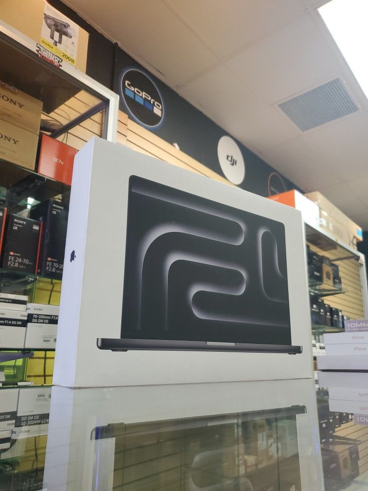 16" MacBookPro M4 24GB RAM 1TB SSD