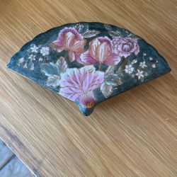 Vintage Chinese Famille Rose Porcelain Fan Shaped Trinket Box | Chinoiserie Chic